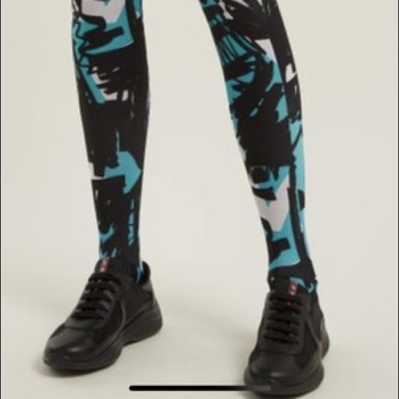 Burberry Leeging - Picture 2 of 3